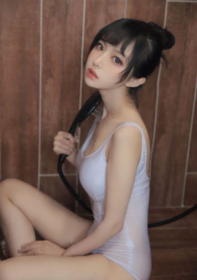美女搞鸡视频软件_BD国语免费播放